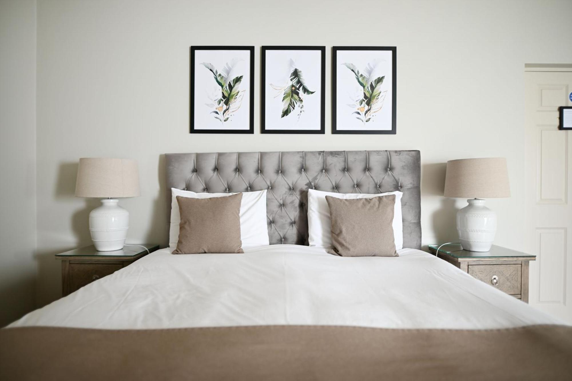 Stanton Manor Hotel Чипенхэм Экстерьер фото